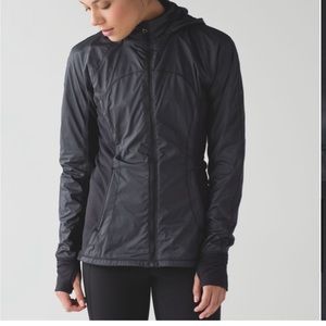 Lululemon black rush hour jacket size 4